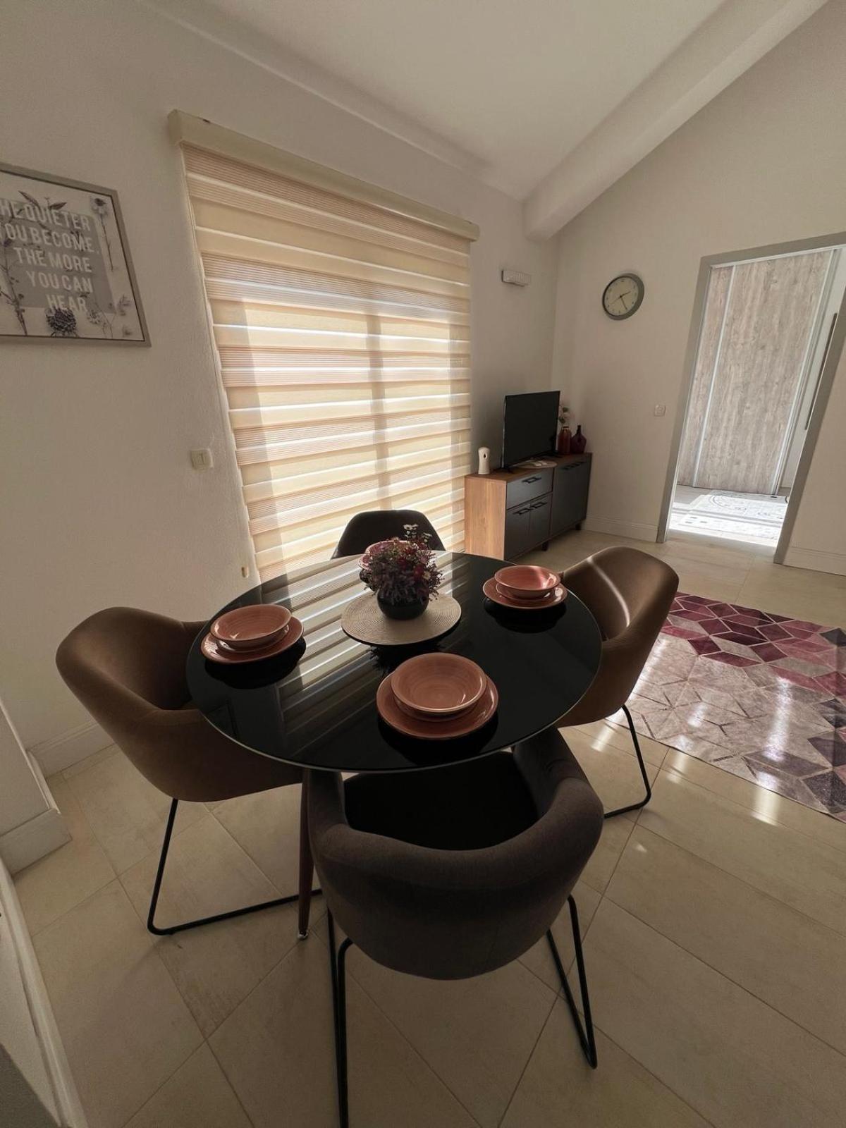 코토르 Casa Del Sole Lux 아파트 외부 사진