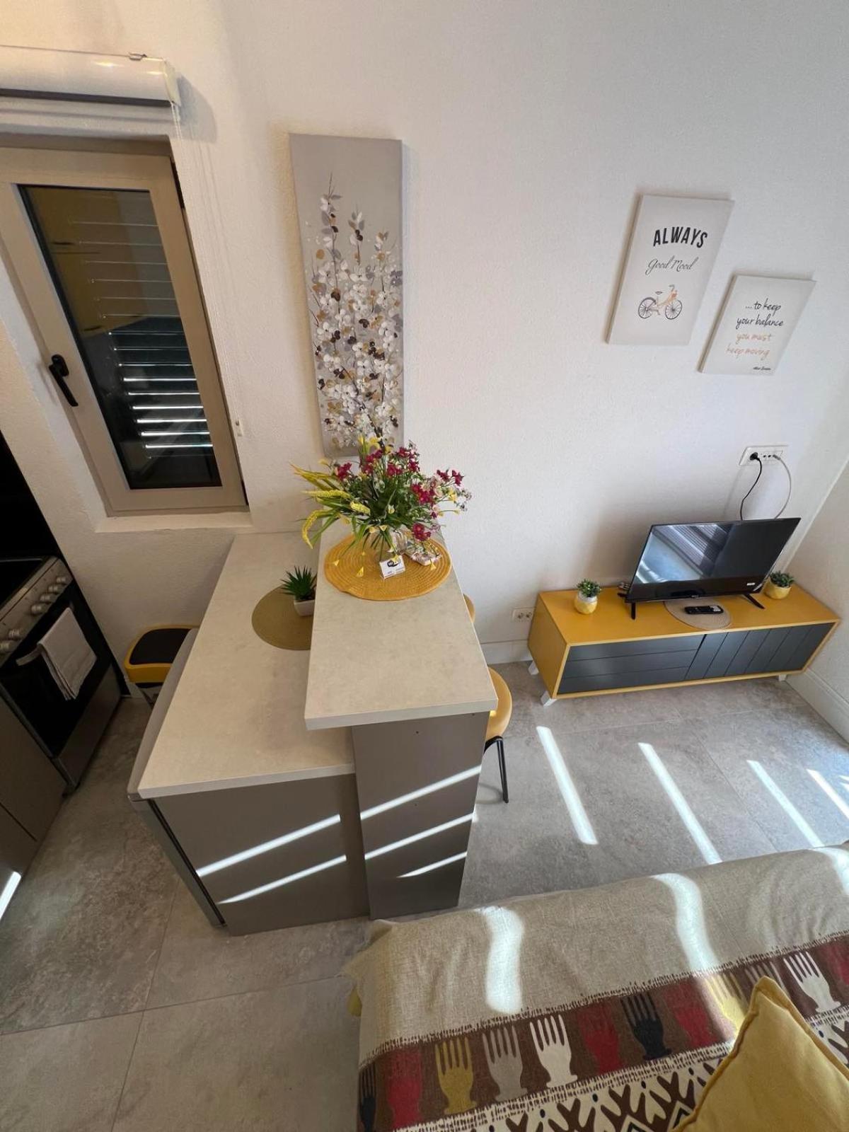 코토르 Casa Del Sole Lux 아파트 외부 사진